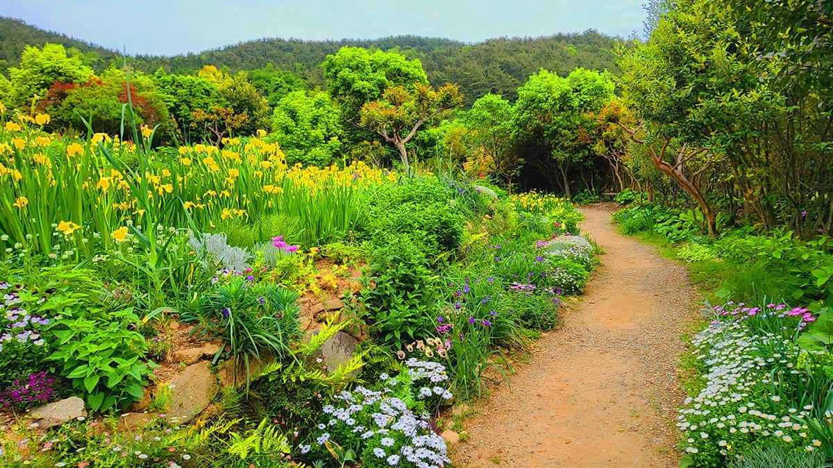 Namhae-seomi-garden-1.jpg