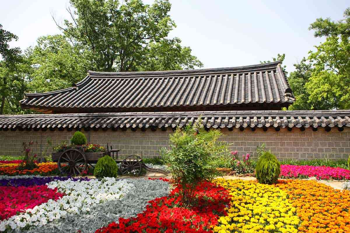 Free-spring-attractions-in-Jeonju6.jpg