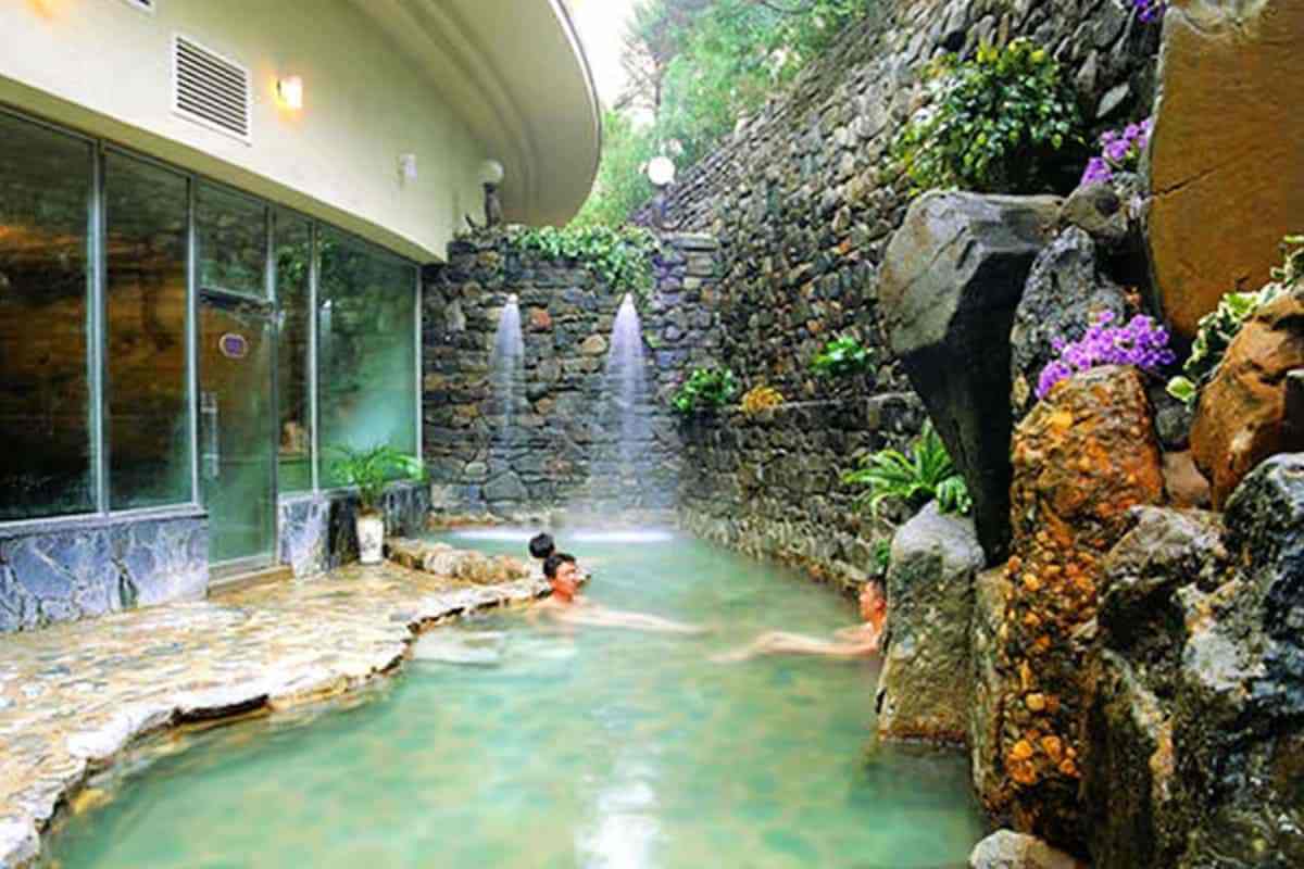 Chungnam-Hot-Springs-1.jpg