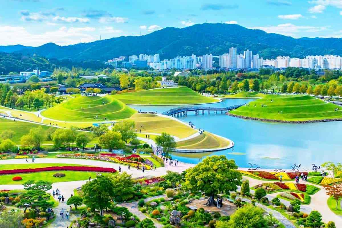 Suncheon-Bay-National-Garden-1.jpg