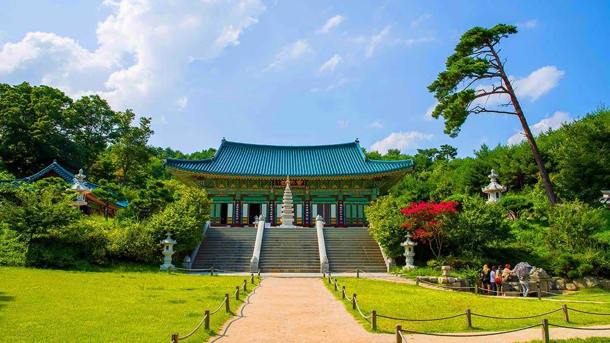 Yangyang-Naksansa-Temple-6.jpg