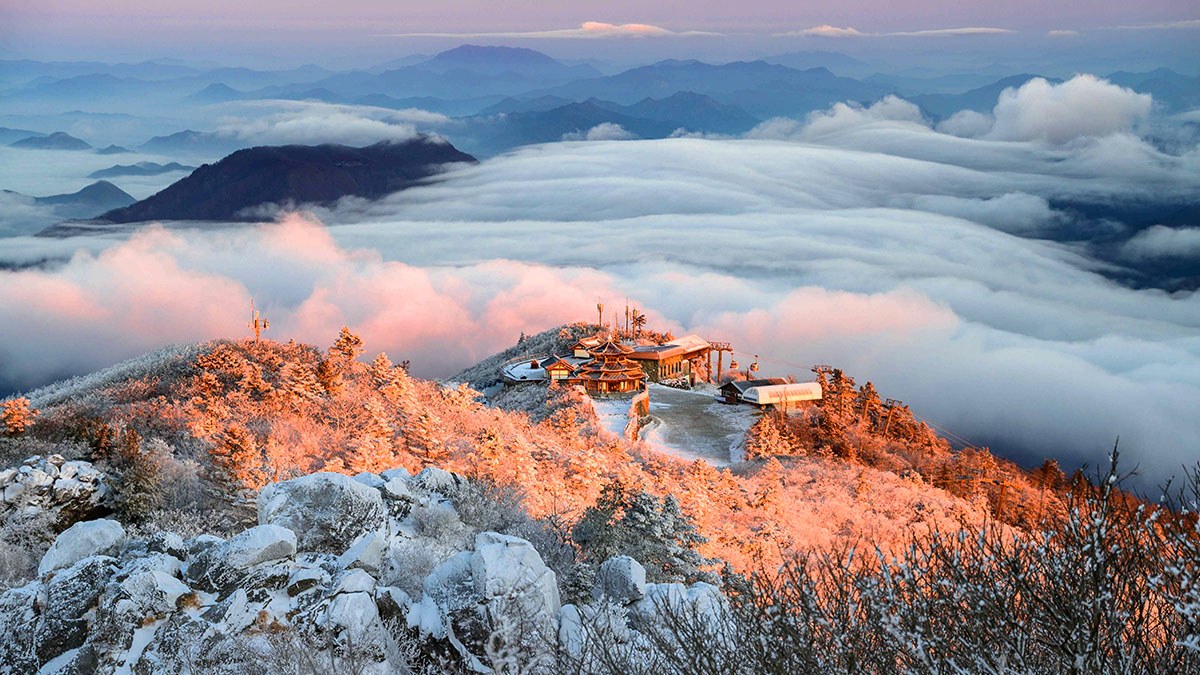 Mt. Muju Deogyusan Snow Cover.jpg
