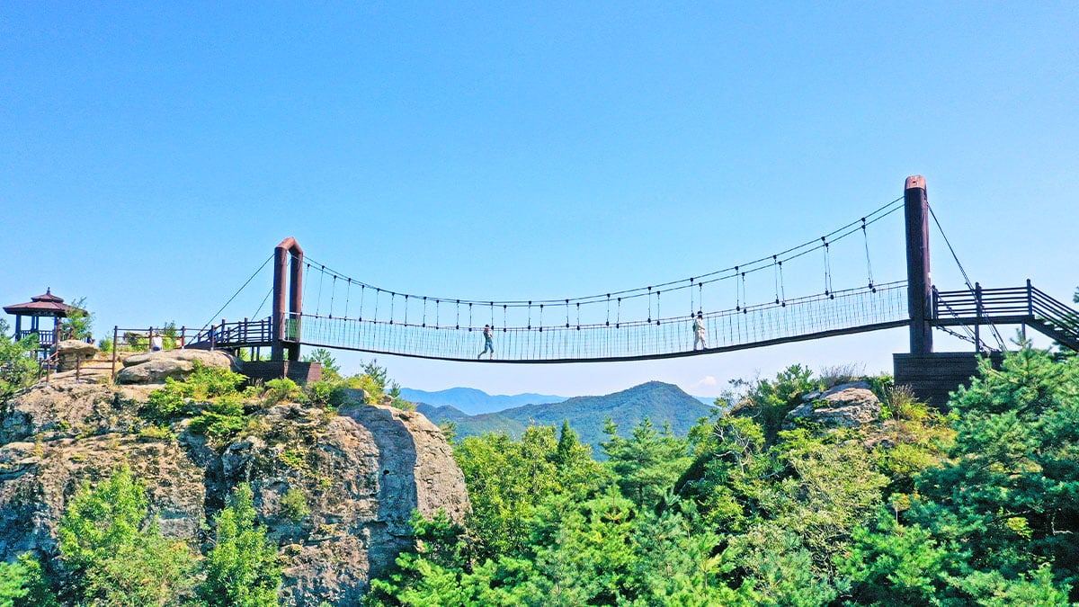 nagaksan-suspension-bridge4.jpg