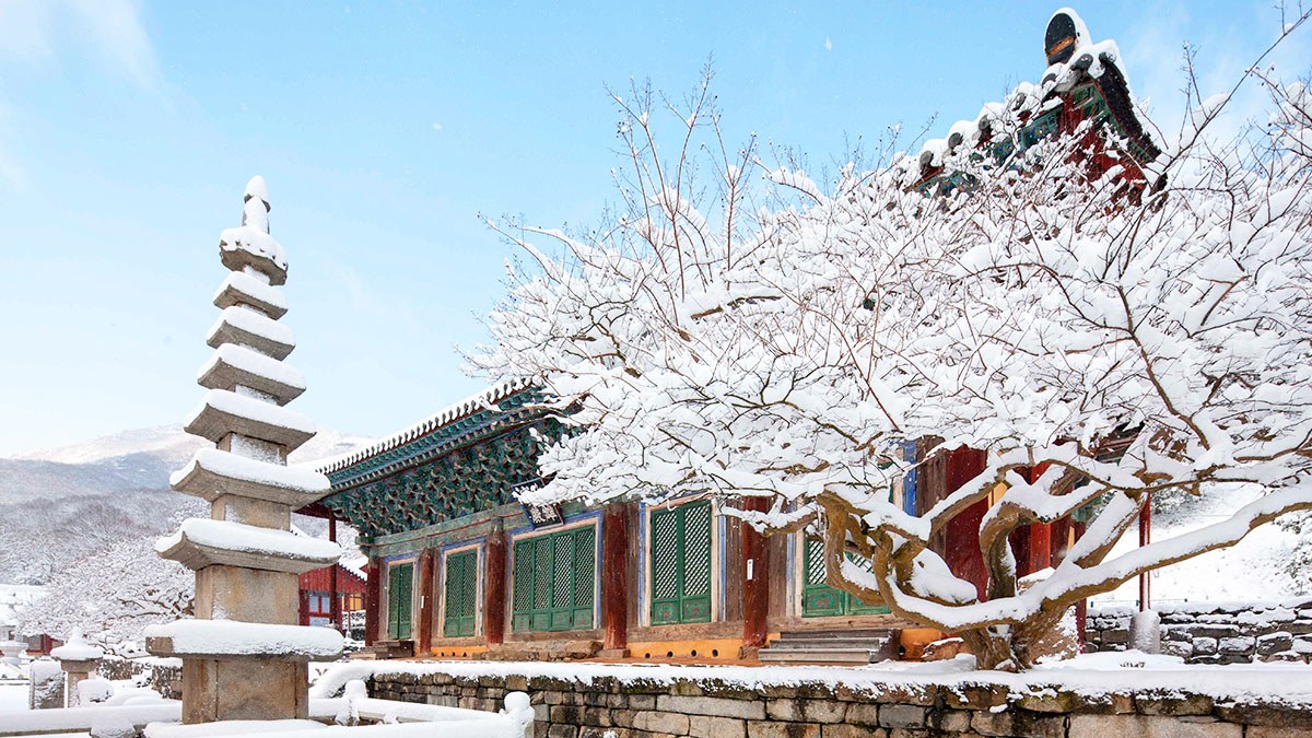 Seonunsa Temple a famous snowy spot1.jpg