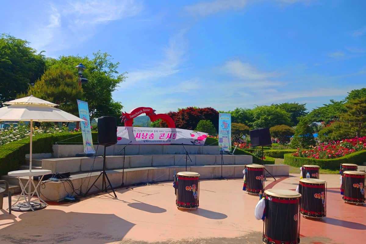 Samcheok-Rose-Festival-1.jpg