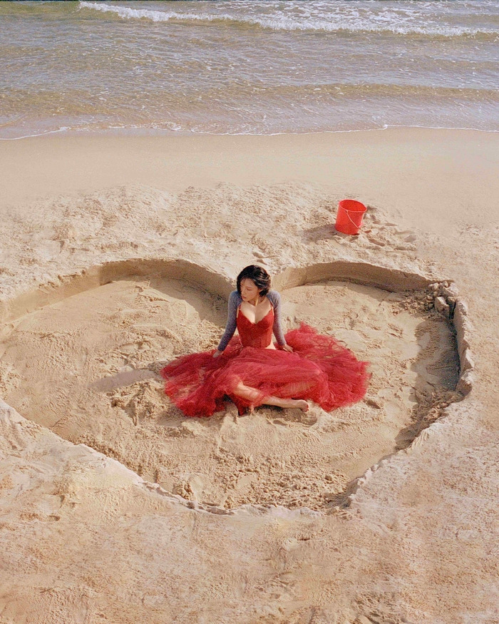 화사 굿굿바이_피네이션.jpg