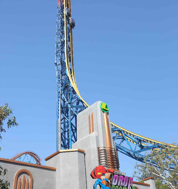 sfmm_lex_luthor_drop_of_doom_1440x1533_0.jpg