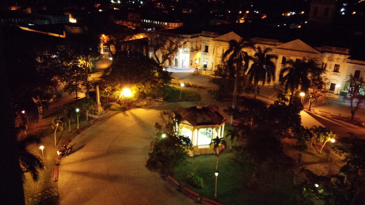 비달광장 야경2.jpg