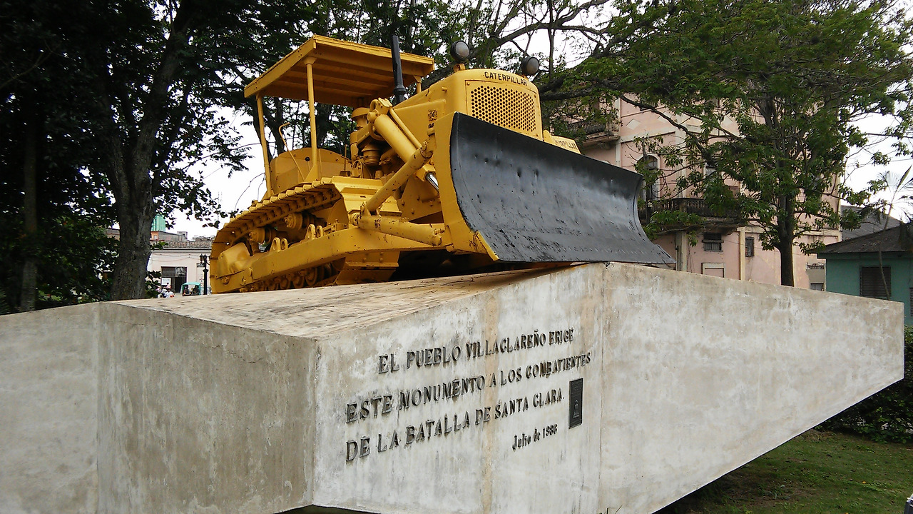 노란 불도저 2.jpg