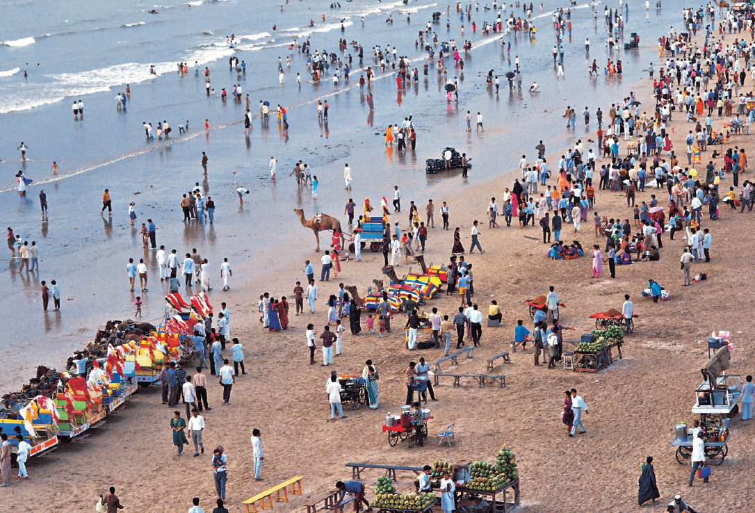 juhu beach.jpg