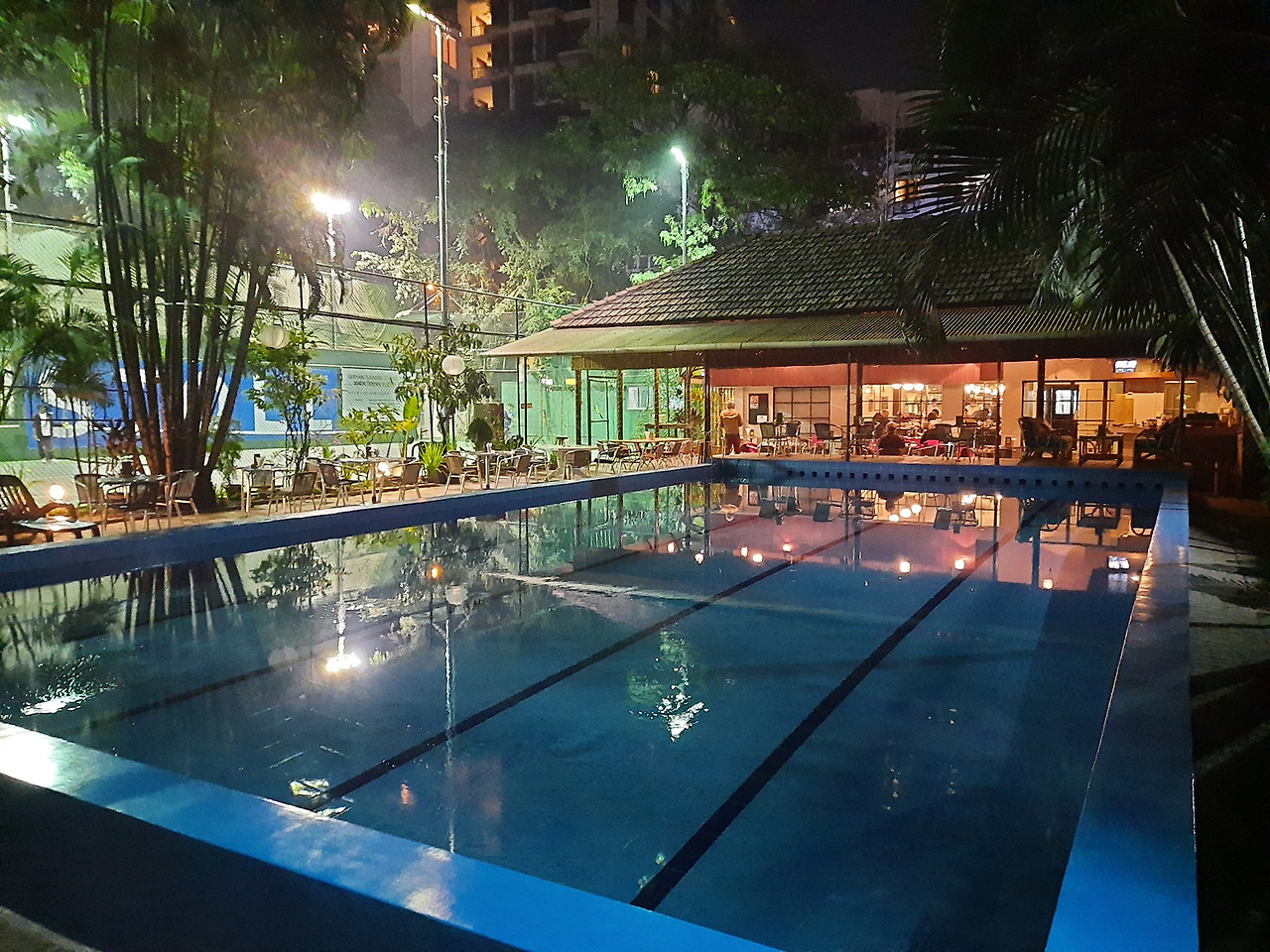 219  방글라데시 다카 독일클럽.jpg