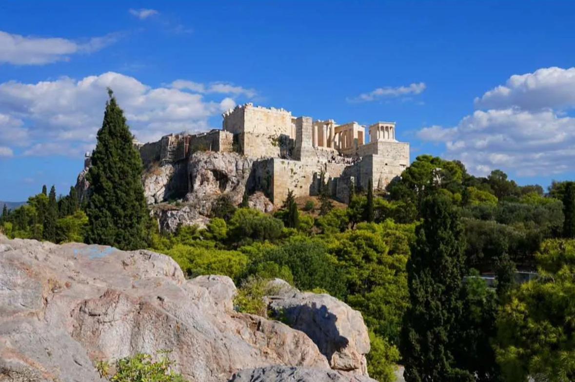 아레오파고스 언덕.jpg