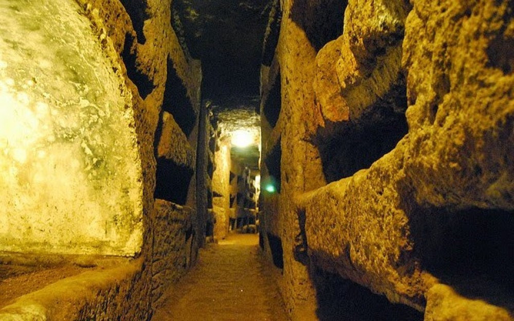 41210touractivityrome_catacombs_lg_sized.jpg
