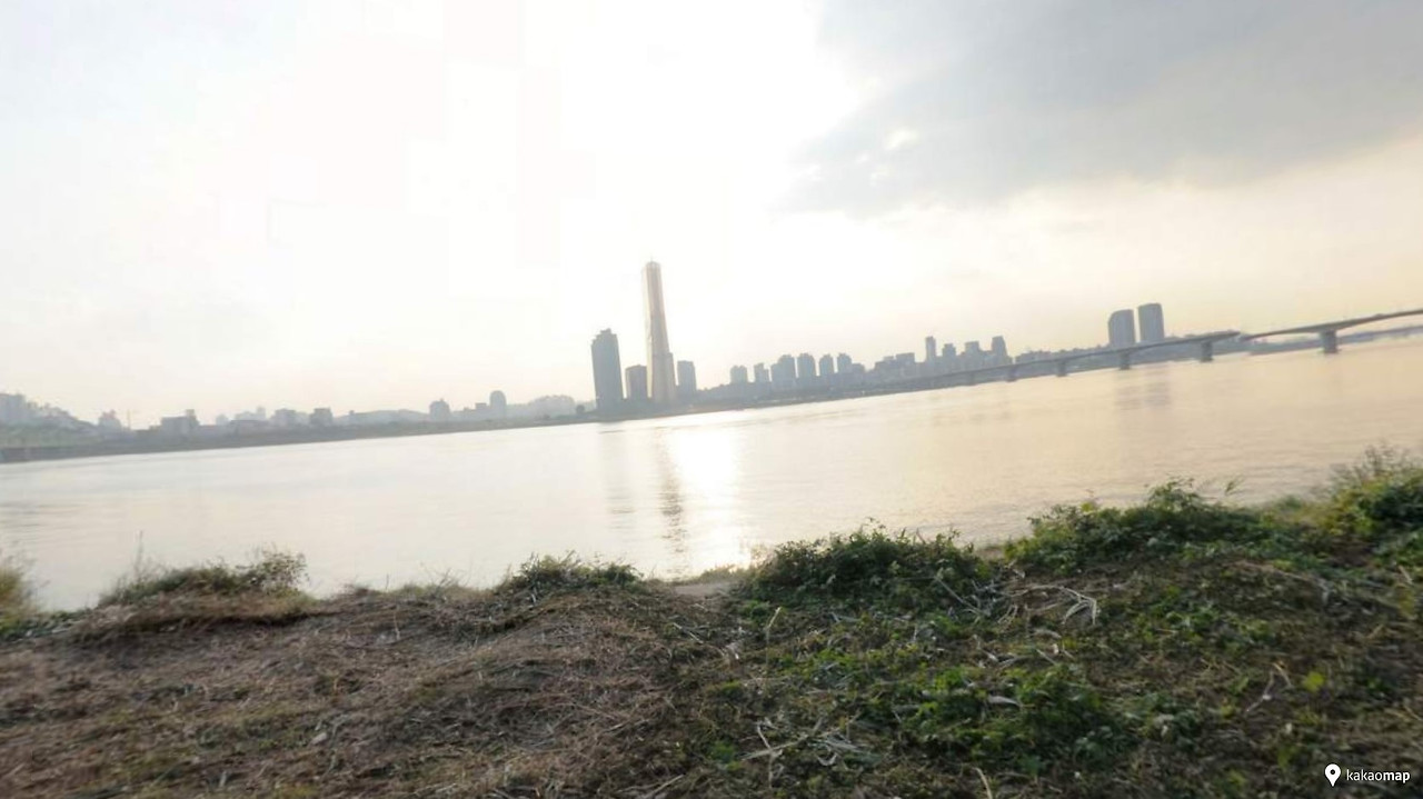 서울한강여의도.jpg