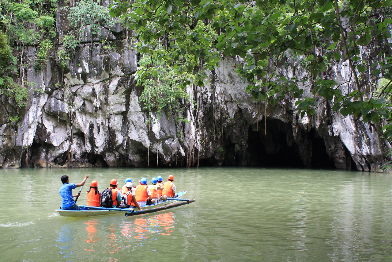 Puerto_Princesa_Underground_River.jpg