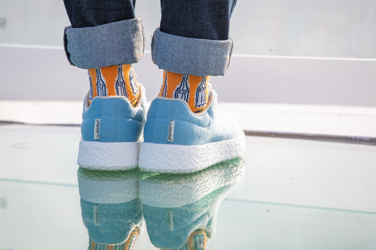 스카이워크에서 바다를 향해 선 모습.jpg