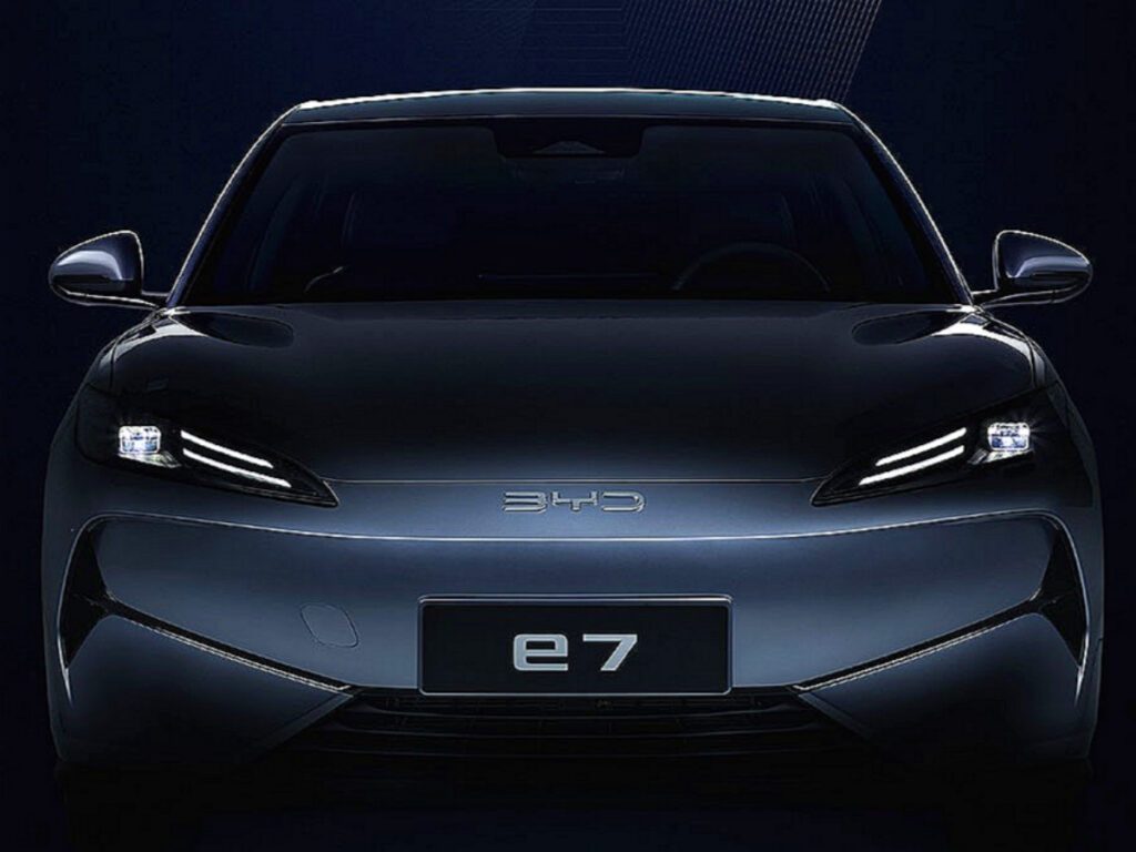 BYD-unveils-new-electric-sedan-e7-1024x768.jpg