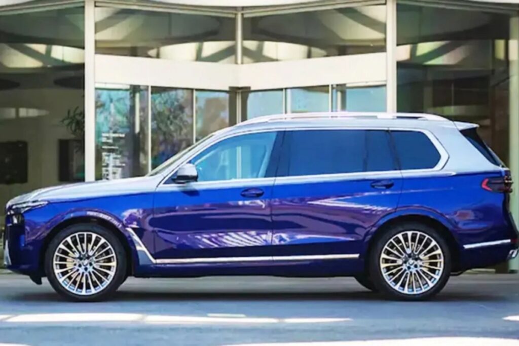 4BMW-X7-1024x683.jpg
