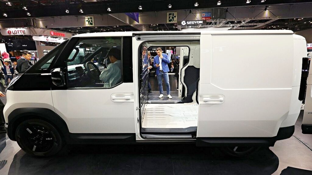 Kia-Electric-Van-PV5-Equipped-with-Chinese-Battery-2-1024x576.jpg