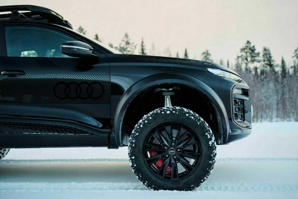 Audi-Q6-e-tron-off-road-concept-unveiled-3-1024x683.jpg
