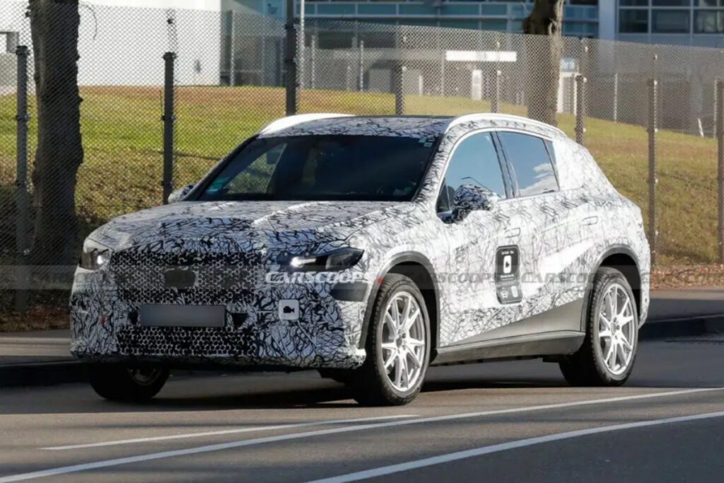 Mercedes-Benz-releases-GLC-EV-spy-shots-1-1024x683.jpg