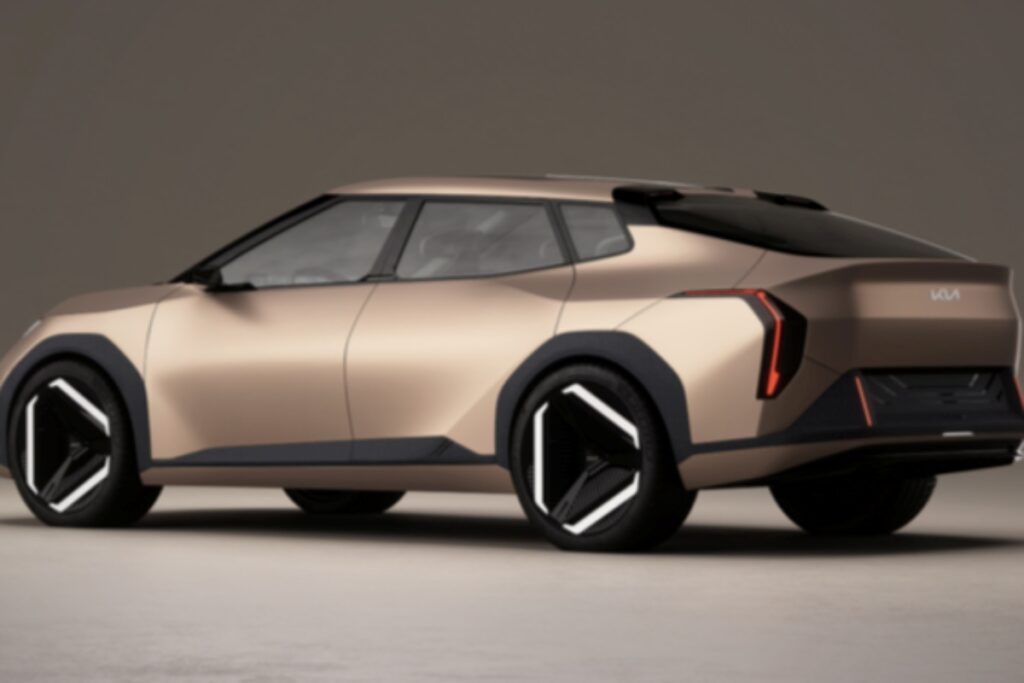 2The-new-sensation-Kia-EV4-1024x683.jpg