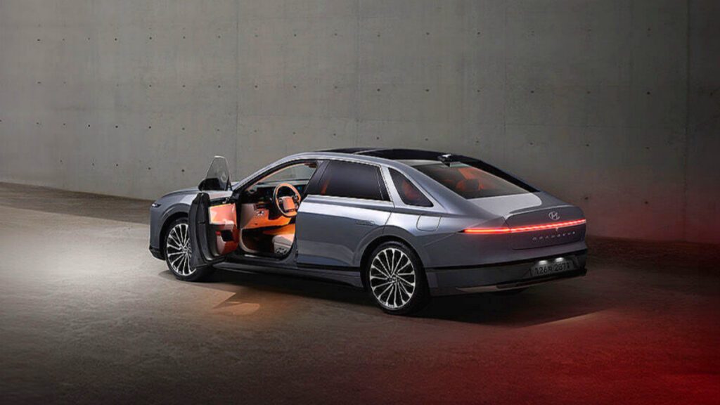 Hyundai-Motor-Company-Sedan-2026-Grandeur-Launched-2-1024x576.jpg