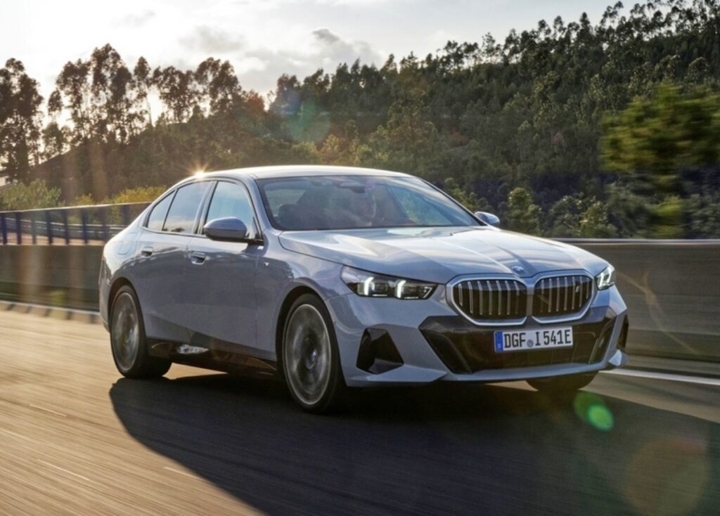 BMW-NEW-i5-xDrive40-1024x734.jpg