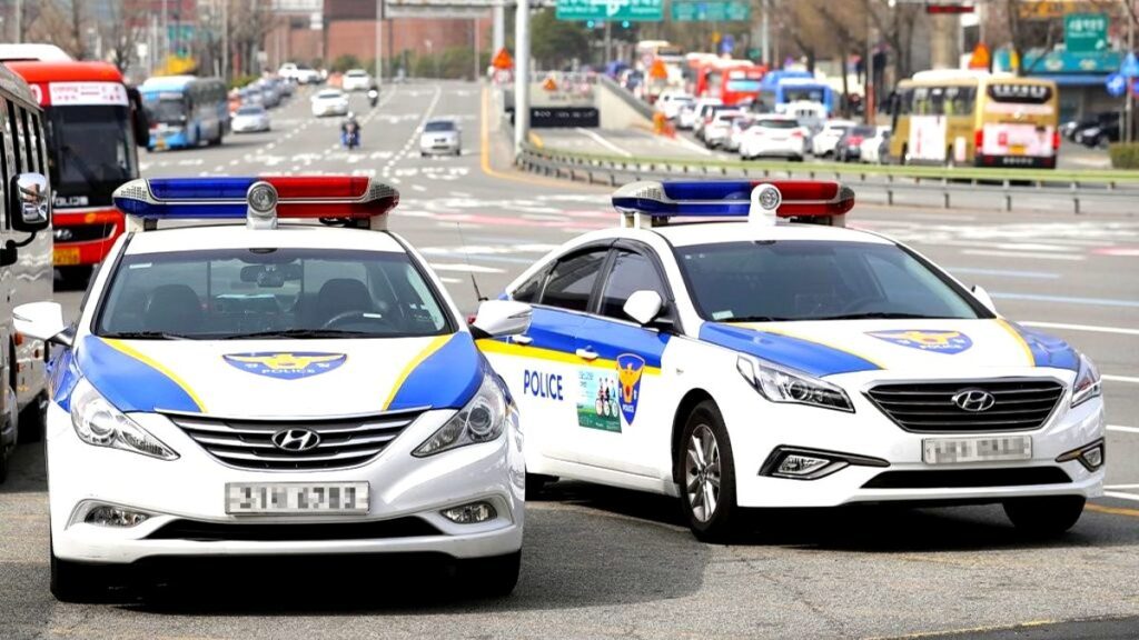 police-car-that-didnt-yield-when-an-emergency-mother-was-on-board-1024x576.jpg
