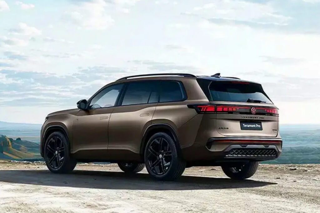 Volkswagens-new-Teramont-Pro-unveiled-3-1024x683.jpg