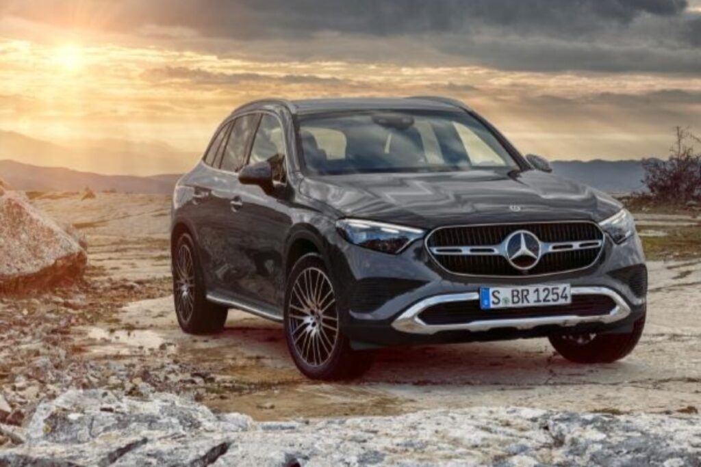 2Mercedes-SUV-price-revealed-1024x683.jpg