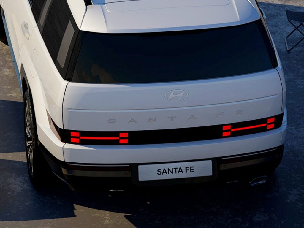 santafe-rear-1024x768.jpg