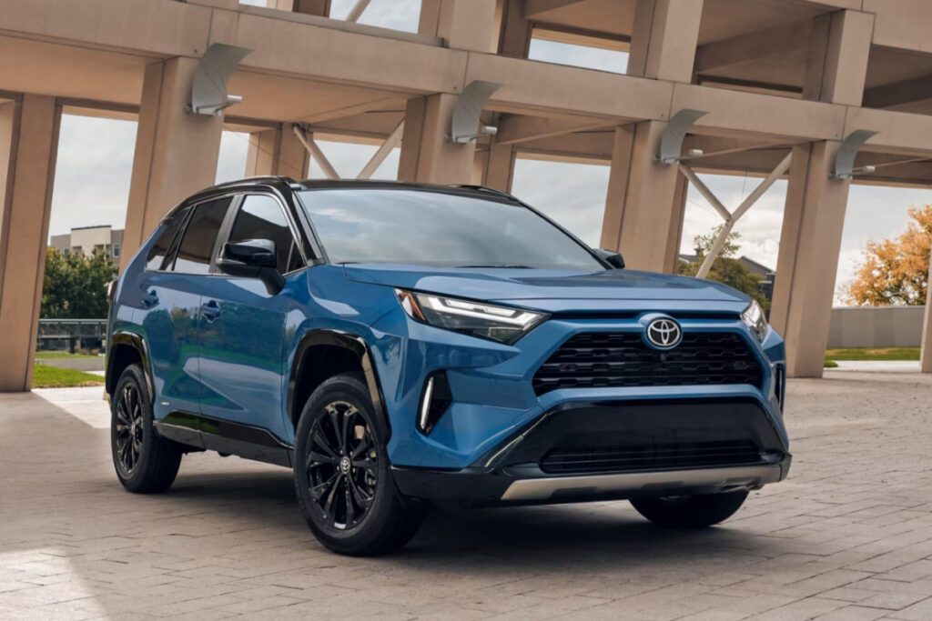 Toyota-RAV4-hybrid-SUV-unveiled-1024x683.jpg