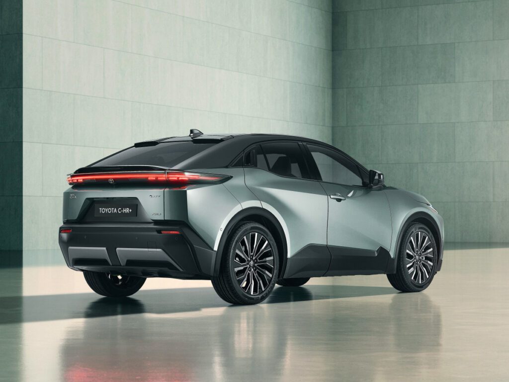 Toyotas-compact-electric-SUV-C-HR-officially-unveiled-1-1024x768.jpg