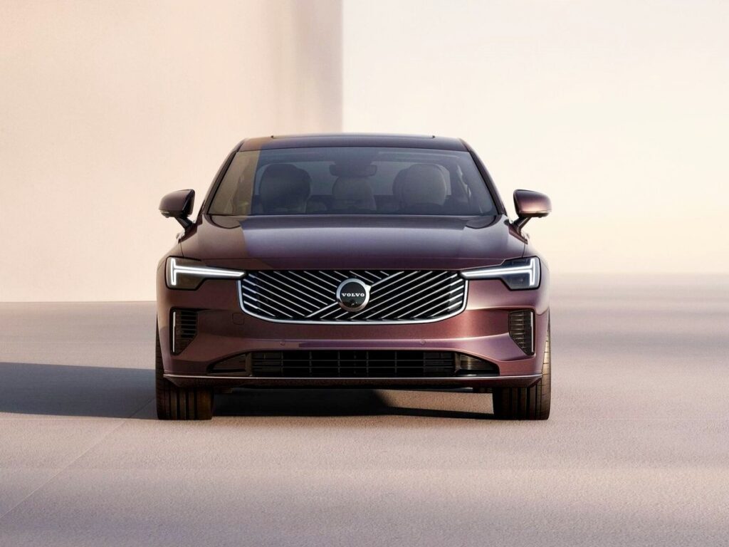 Volvo-S90-5-1024x768.jpg