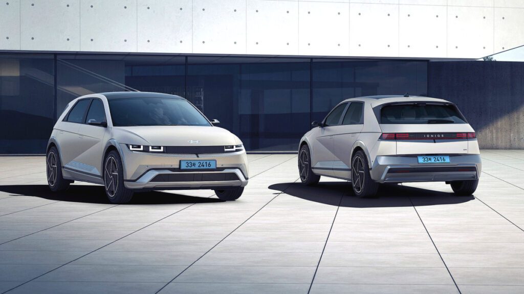 Hyundais-electric-car-Ioniq-series-exceeds-500000-units-sold-worldwide-1024x576.jpg