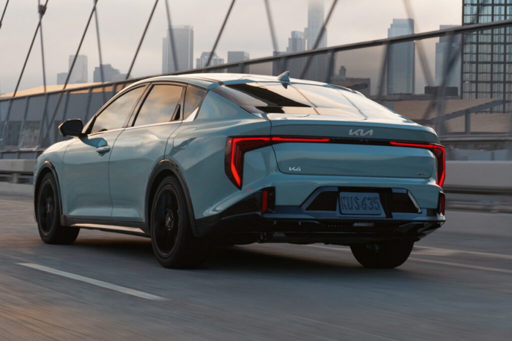 kia-k4-4-1-1024x683.jpg
