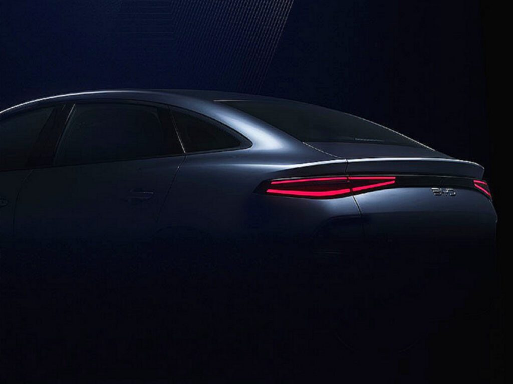 BYD-unveils-new-electric-sedan-e7-1-1024x768.jpg