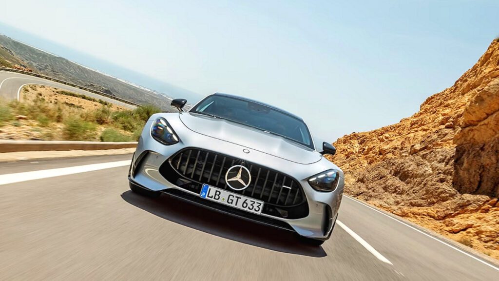 Mercedes-Benz-launches-the-second-generation-of-the-internal-combustion-engine-sports-car-AMG-GT-4-1024x576.jpg
