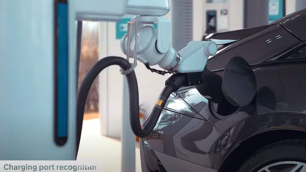 Hyundai-and-Kia-AI-charging-robot-at-Incheon-International-Airport-2-1024x576.jpg