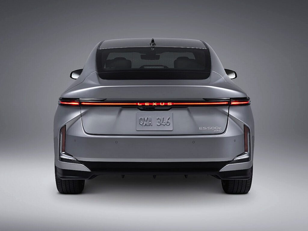 Lexus-Sedan-2026-Lexus-ES-Unveiled-4-1024x768.jpg