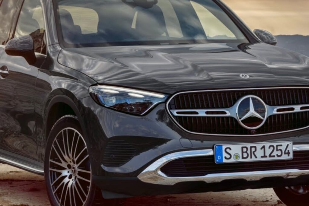 4Mercedes-SUV-price-revealed-1024x683.jpg