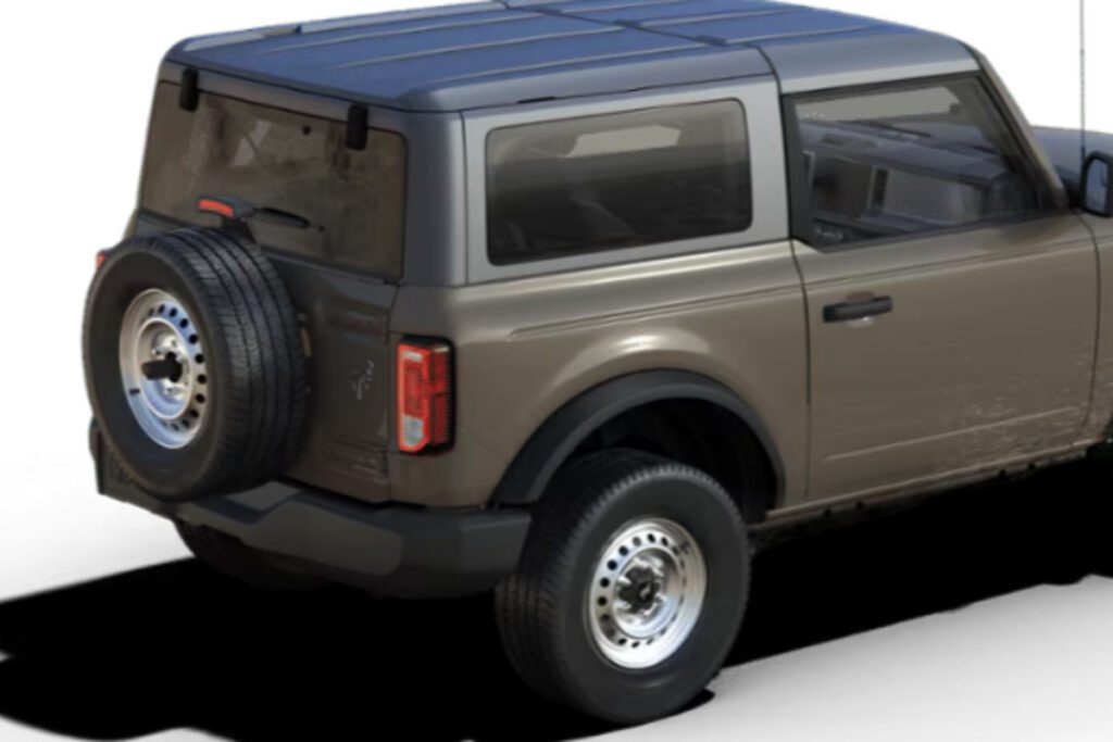 Ford-reintroduces-the-2025-Bronco-base-trim-4-1024x683.jpg