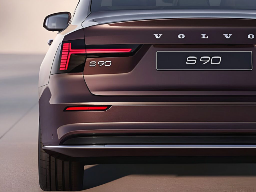 Volvo-Sedan-S90-Facelift-Revealed-2-1024x768.jpg