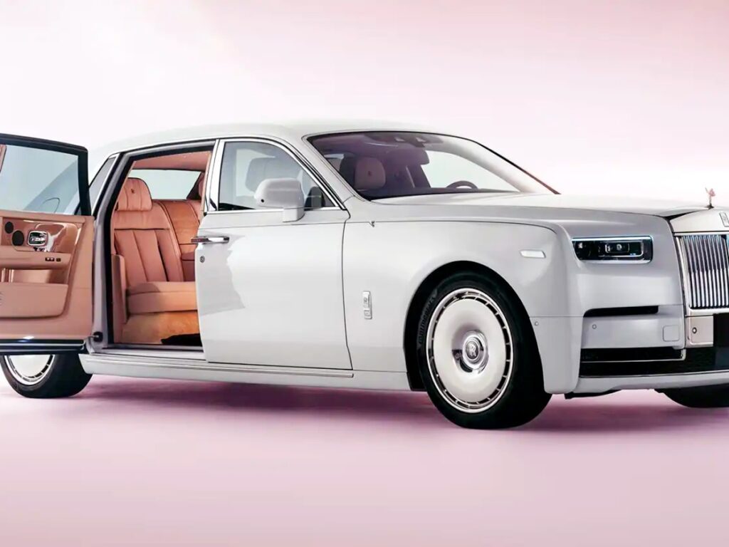 Cherry-Blossom-Themed-Rolls-Royce1-1024x768.jpg