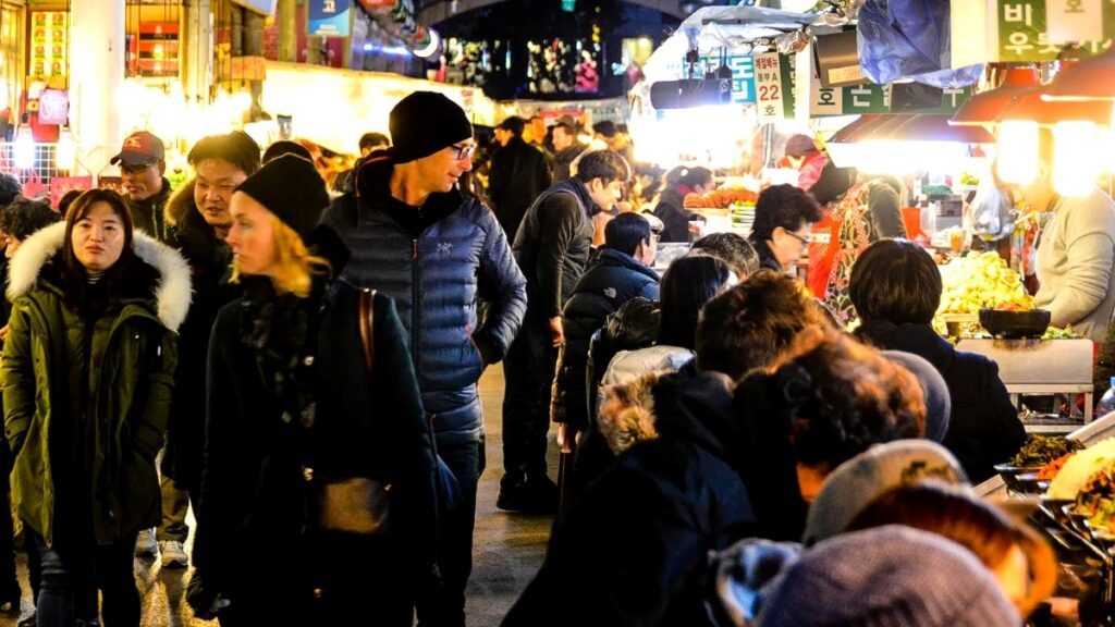 Controversy-over-the-price-of-sundae-at-snack-bar-in-Gwangjang-Market-1024x576.jpg