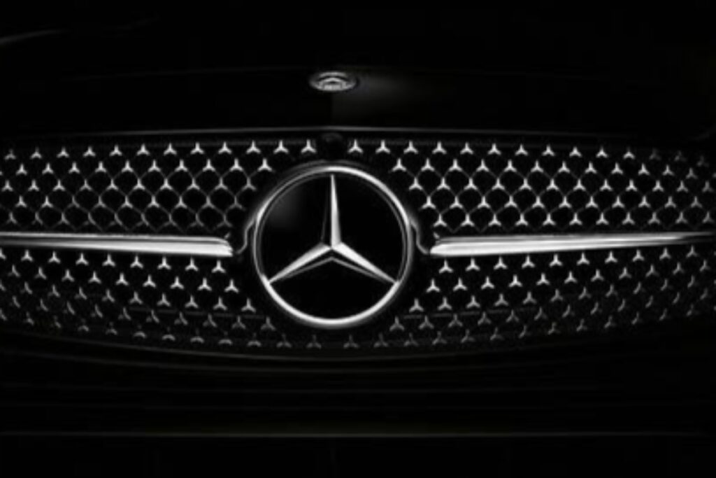 4Benz-triangle-company-bankruptcy-1024x683.jpg