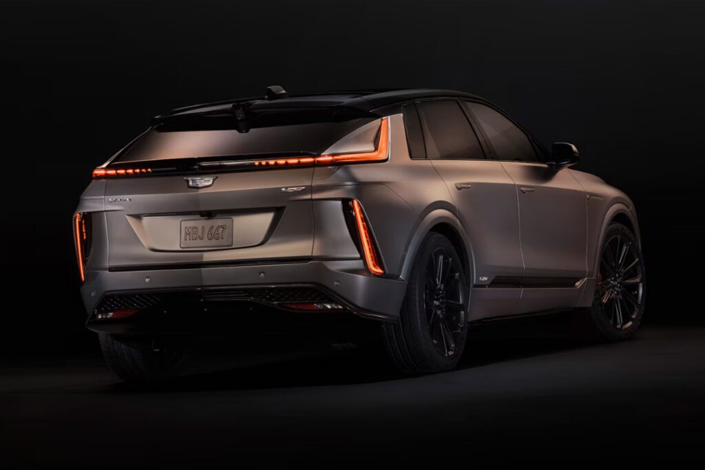 Cadillac-unveils-first-high-performance-electric-SUV-Lyriq-V-2-1024x683.jpg
