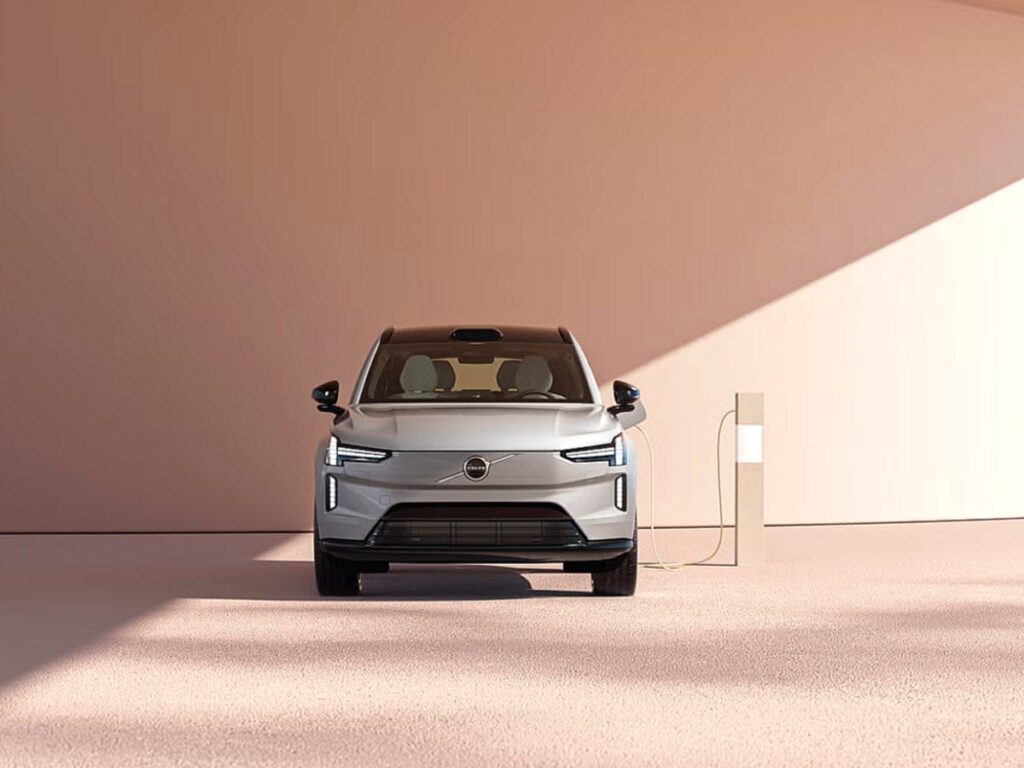 Volvo-Electric-SUV-EX90-Plus-Trim-Unveiled-3-1024x768.jpg
