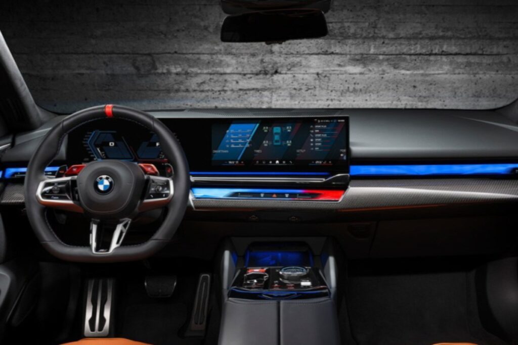 4bmw-m5-hybrid-1024x683.jpg